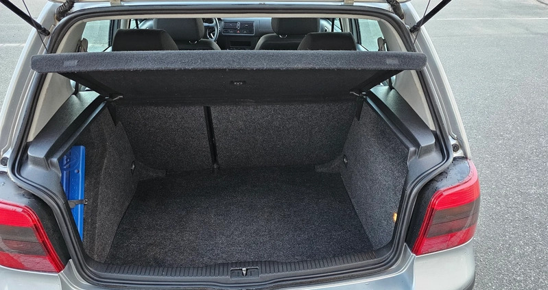 Volkswagen Golf cena 9900 przebieg: 140000, rok produkcji 2002 z Opole małe 436